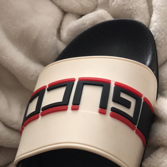 (NWT) women’s Gucci slides, size10 - Picture 6 of 9